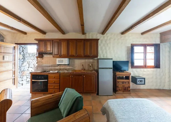 La Tanquera Y Rosas *