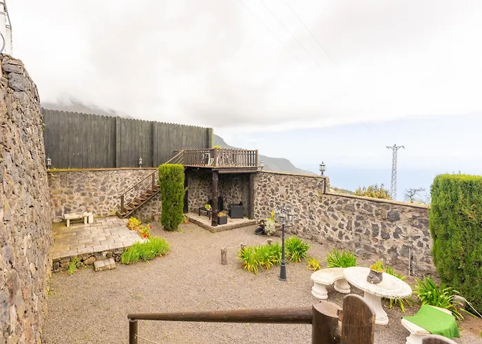 La Tanquera Y Rosas *