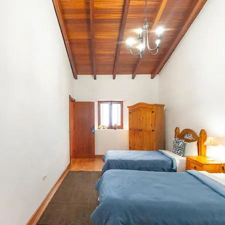 La Tanquera Y Rosas *